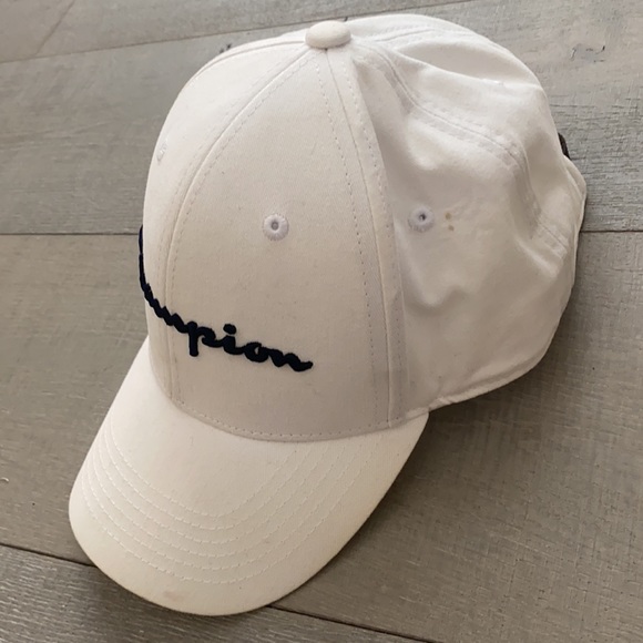 Last CHANCE! Champion 🧢 baseball cap hat 😍 - Picture 6 of 6